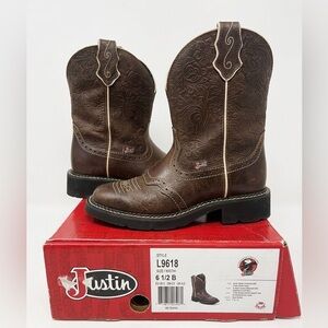 JUSTIN LADIES EMBOSSED GYPSY WESTERN BOOTS Style L9618 Size 6.5